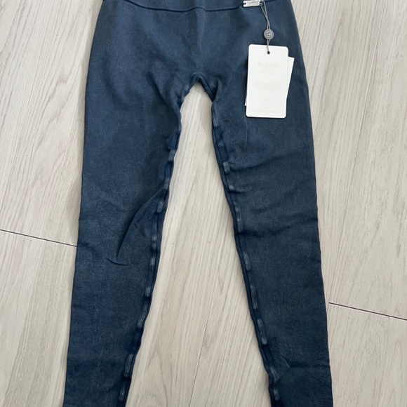 Bombshell Sportswear XS denim leggings NWT - Picture 2 of 2